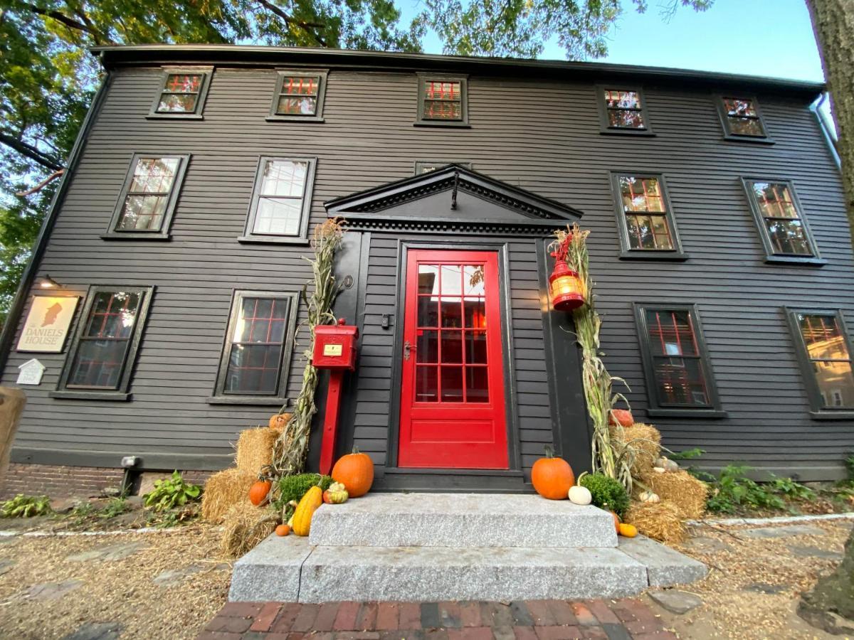 Daniels House Inn セーラム エクステリア 写真